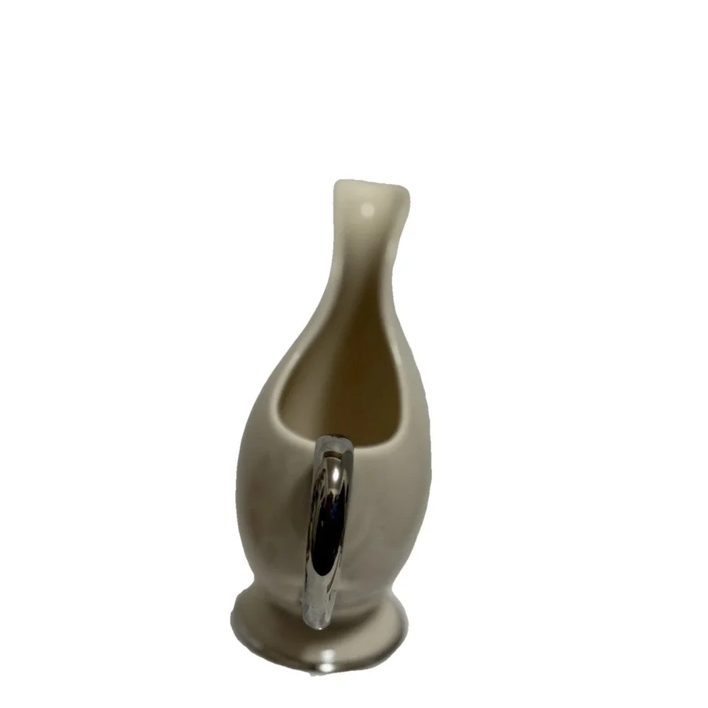 FRANCISCAN‎ HUNTINGTON CREAMER 8 OZ PLATINUM HANDLE & PLATINUM TRIM